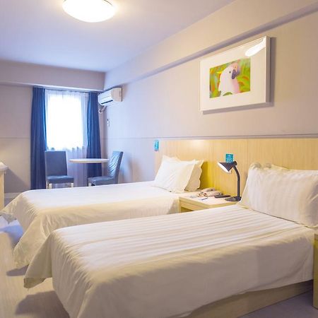 Jingjiang Inn Shanghai Jiading Chengzhong Road מראה חיצוני תמונה