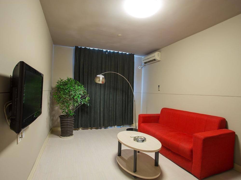Jingjiang Inn Shanghai Jiading Chengzhong Road מראה חיצוני תמונה