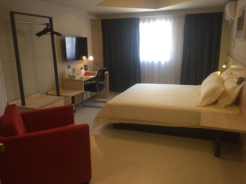 Jingjiang Inn Shanghai Jiading Chengzhong Road מראה חיצוני תמונה