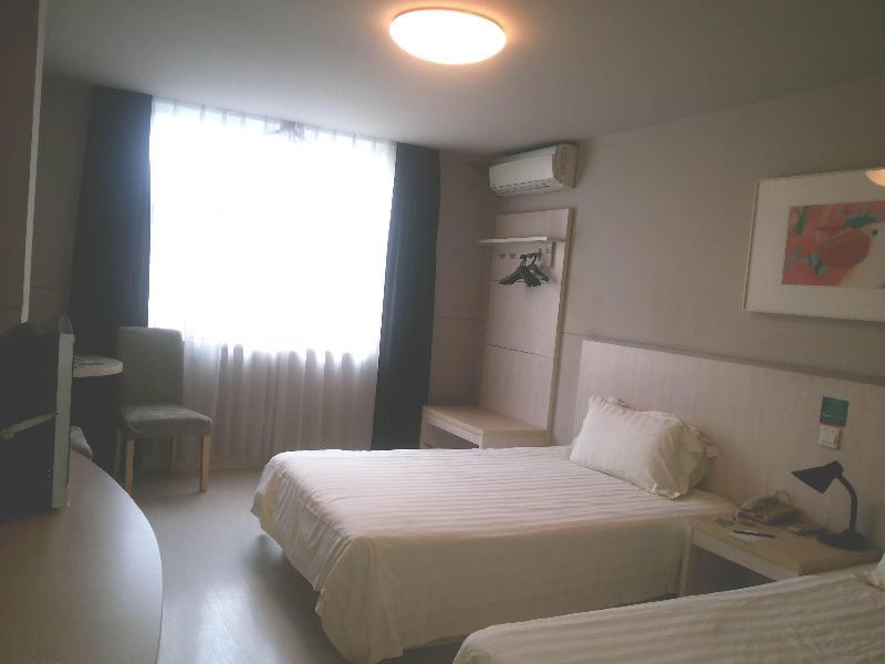 Jingjiang Inn Shanghai Jiading Chengzhong Road מראה חיצוני תמונה