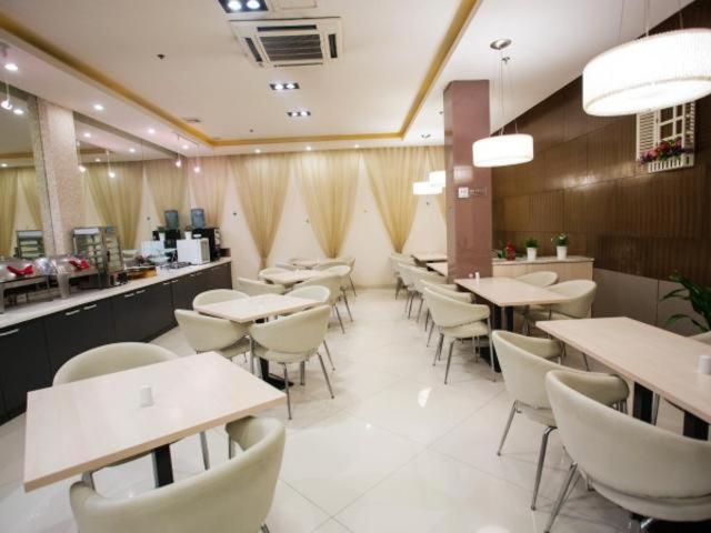 Jingjiang Inn Shanghai Jiading Chengzhong Road מראה חיצוני תמונה