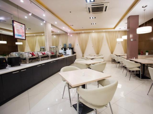 Jingjiang Inn Shanghai Jiading Chengzhong Road מראה חיצוני תמונה