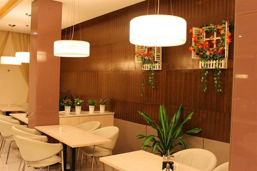 Jingjiang Inn Shanghai Jiading Chengzhong Road מראה חיצוני תמונה
