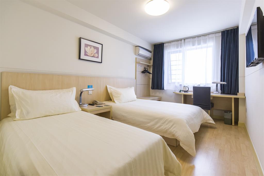 Jingjiang Inn Shanghai Jiading Chengzhong Road מראה חיצוני תמונה