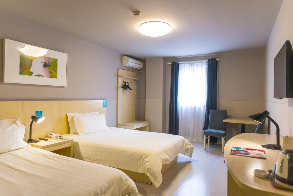 Jingjiang Inn Shanghai Jiading Chengzhong Road מראה חיצוני תמונה