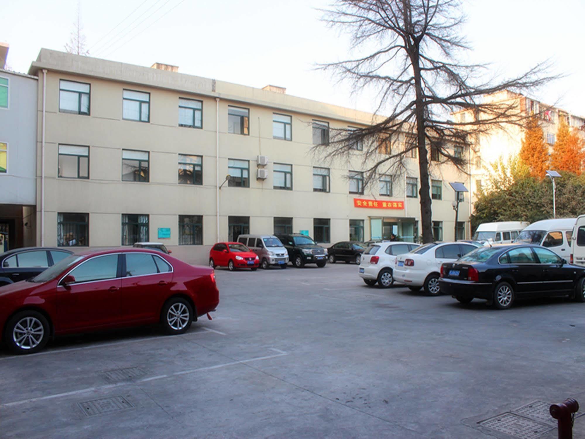 Jingjiang Inn Shanghai Jiading Chengzhong Road מראה חיצוני תמונה